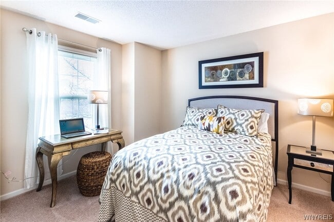 Photo - 25 Spring Meadow Dr