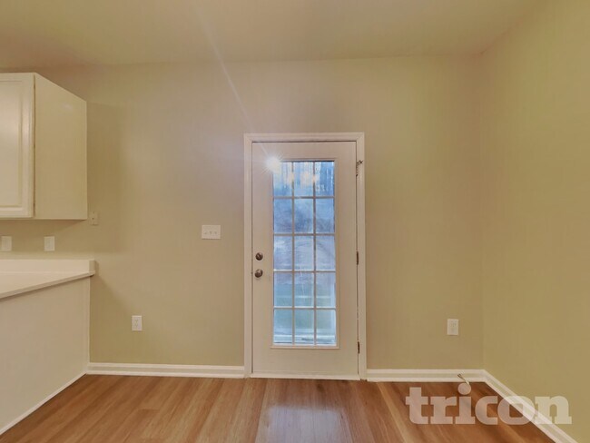 Photo - 633 Prickly Pear Dr