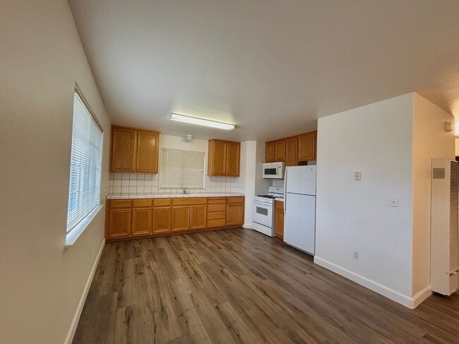 Photo - 1206 West St