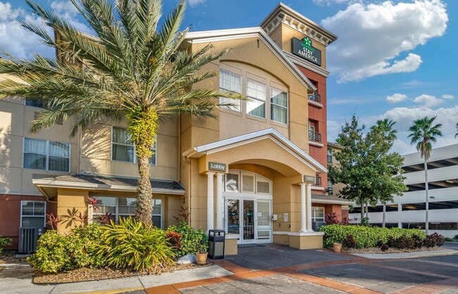 Building Photo - Furnished Studio-Tampa - Airport - N. West... Rental