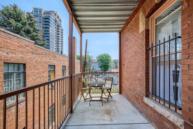 Photo - 2805 E 16th Ave Unidad ID1026277P