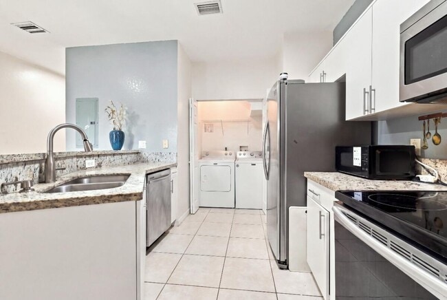 Photo - 406 W Santa Catalina Cir