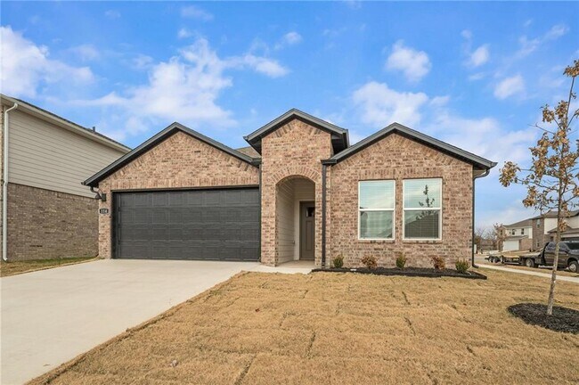 Photo - 114 S Maroon Ave