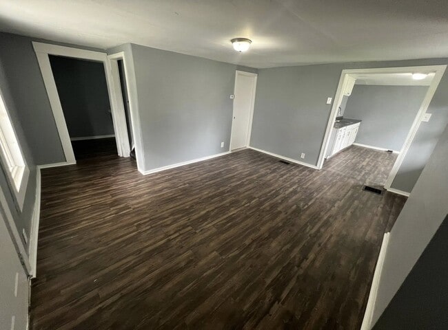 Photo - 431 Dryden Rd