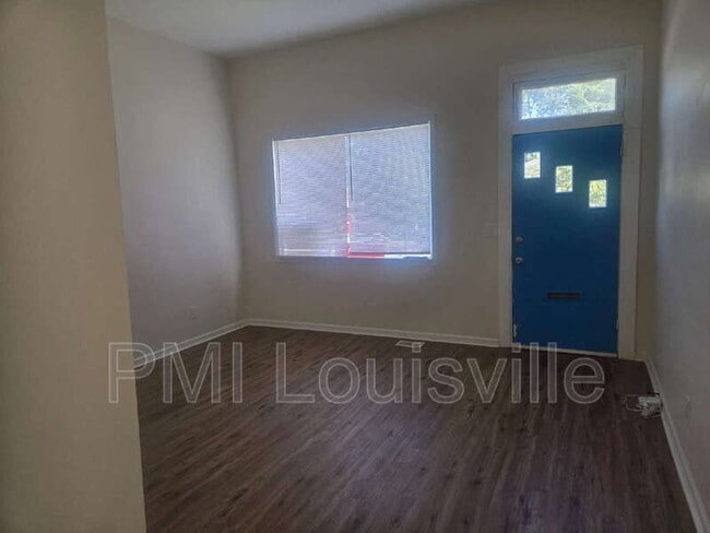 Photo - 714 E Kentucky St