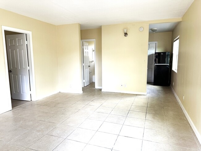 Photo - 240-260 NW 40th Ct
