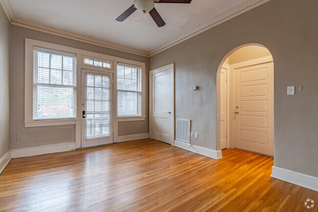 Studio - Bedroom