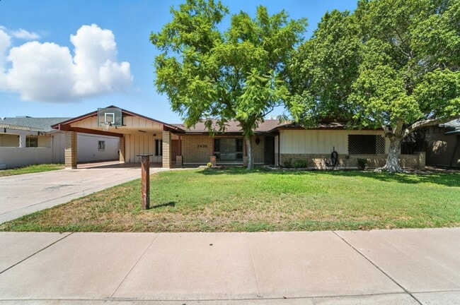 Building Photo - Inviting 3-bedroom, 2-bathroom home in the...
