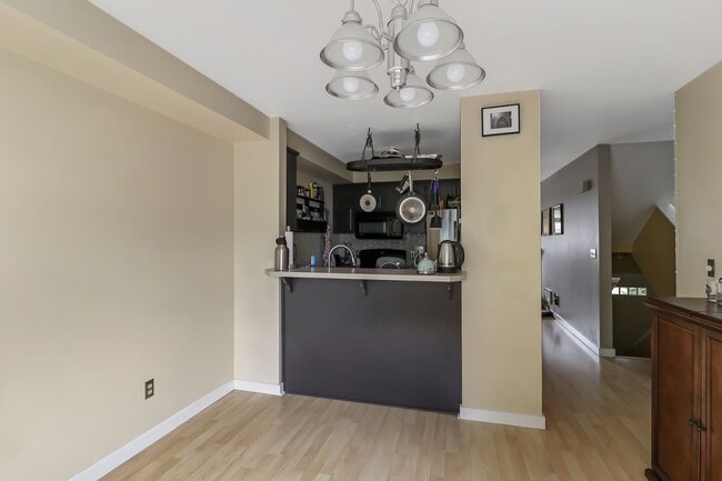 Photo - 2 Bed 2 Bath - Craftsman Condo - NAS Whidbey Unit 2