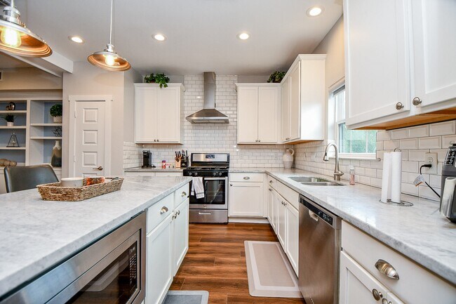 Photo - 4604 Chartres St