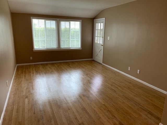 Sala de estar - 18821 Chase St