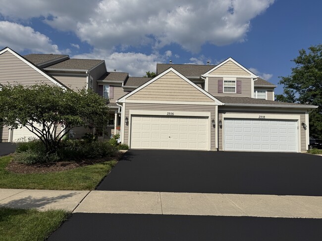 Building Photo - 2956 Rutland Cir
