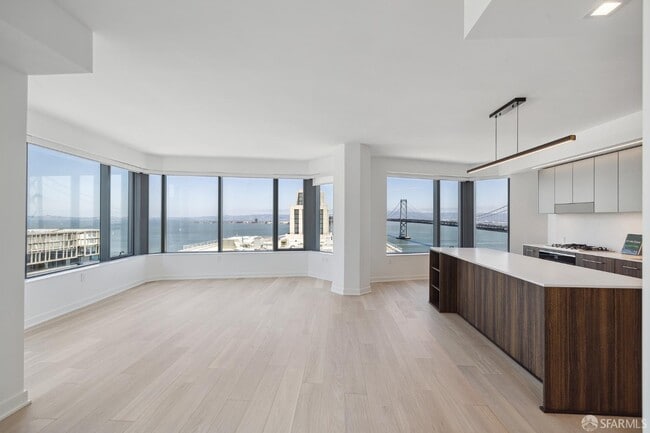 Photo - 280 Spear St