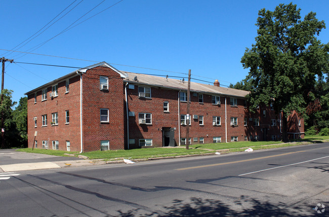 Green Park Apartments - Green Park Apartments