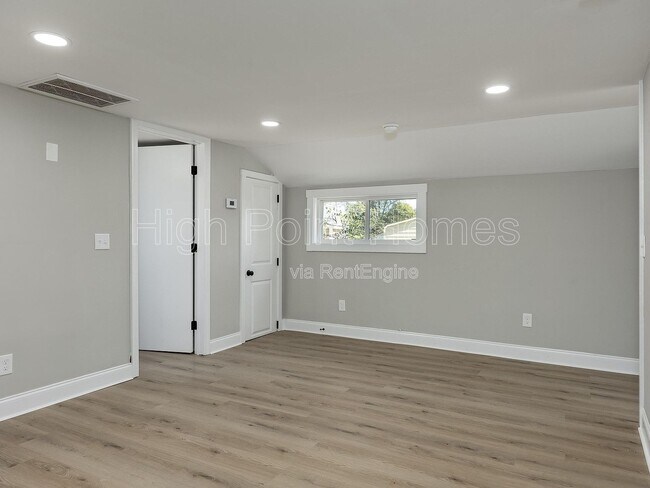 Photo - 1201 E 32nd St Unit B