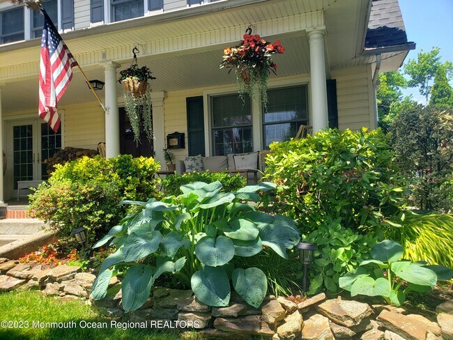 Photo - 407 Chicago Blvd