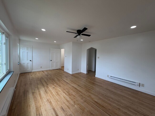 Photo - 419 Elm St Unidad 419-2