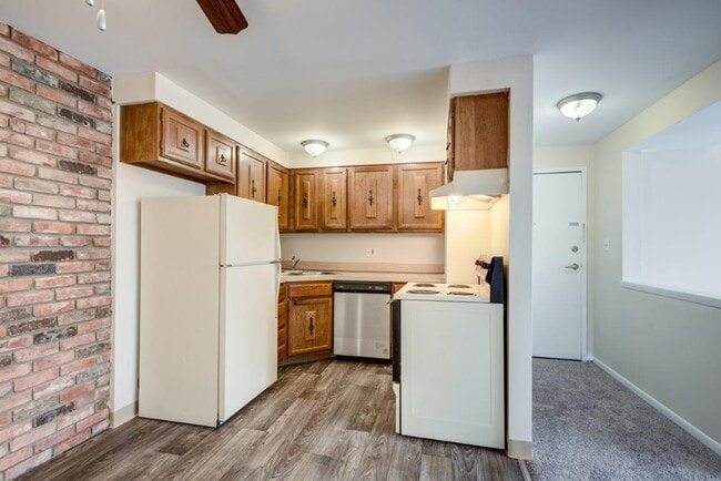 Raintree Island Apartment Homes