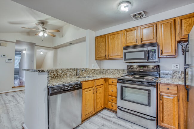 1118 William St Unit 2