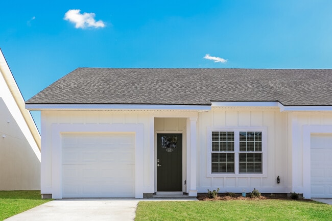 Building Photo - 1129 Walker Point Way