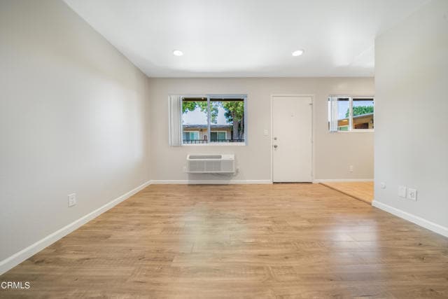 Photo - 761 E Orange Grove Blvd Unidad 14