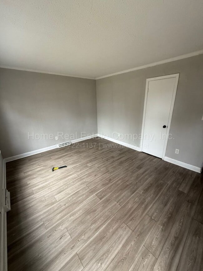 Photo - 730 Laurel St