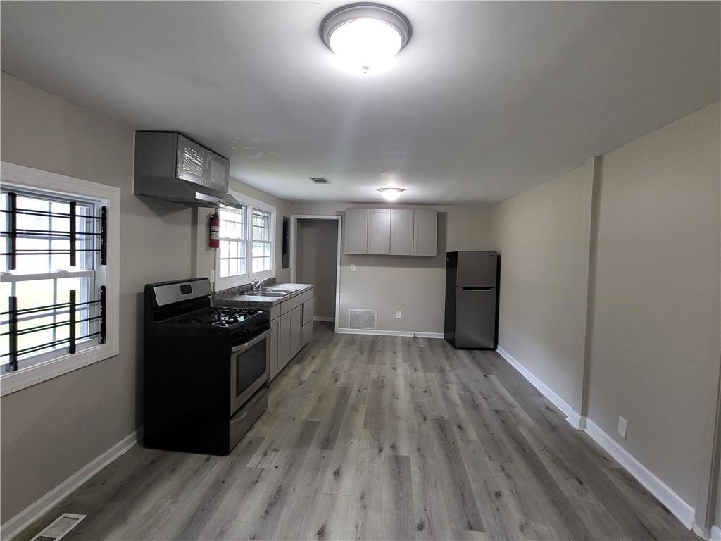 Photo - 2308 Lakewood Ave SW