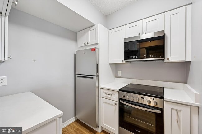 Photo - 5809 Nicholson Ln