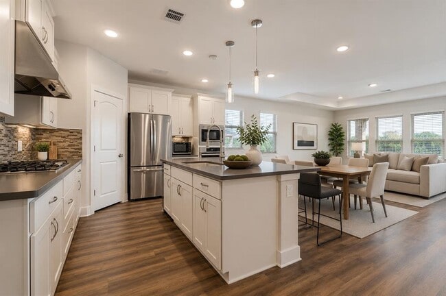 Photo - 779 Founders Ridge