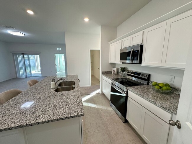 Photo - Modern Energy-Smart Living in Lake Wales!