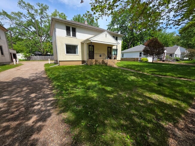 Building Photo - 626-628 Ripley Ave Unit 626 Ripley Ave