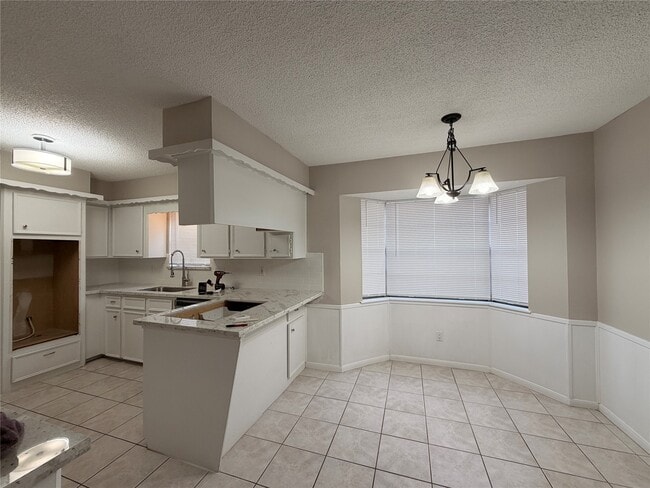 Photo - 13015 Shady Knoll Ln