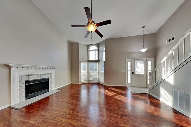 Photo - 4880 Camberbridge Dr