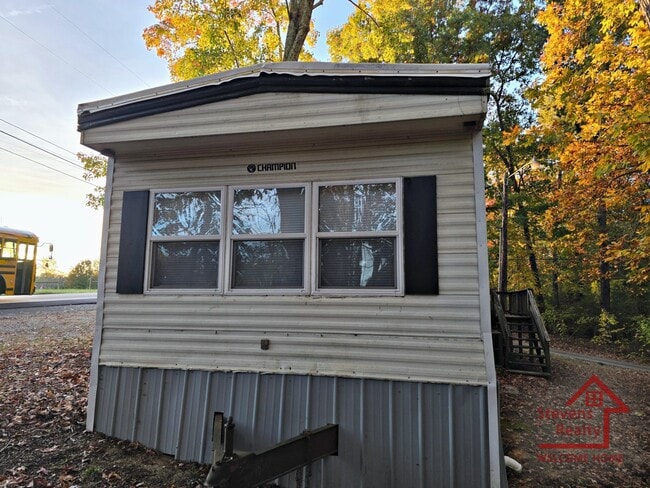 Photo - 271 C C Camp Rd