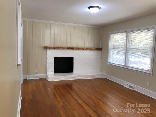 Photo - 4820 Amity Pl