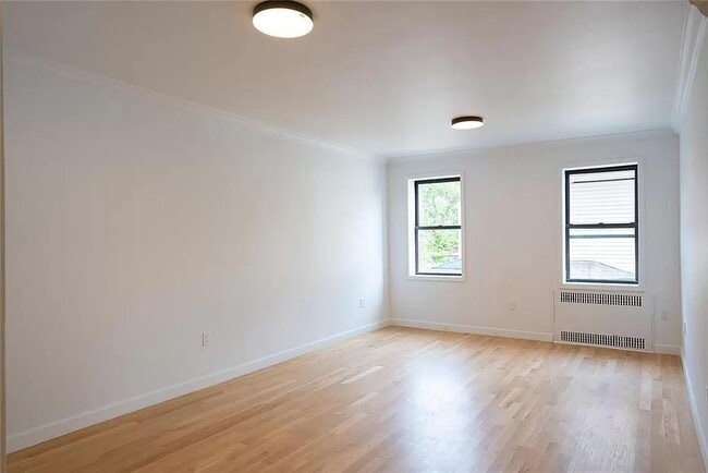 Photo - 811 Cortelyou Rd