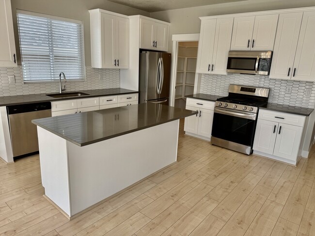 Photo - 7646 S Waverly Hls Ln