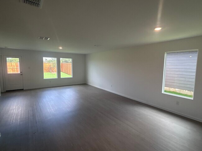 Photo - 4221 Jutland Dr
