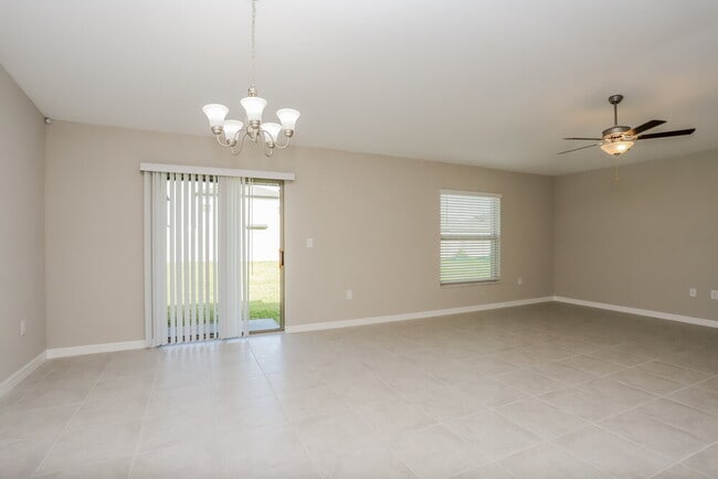 Photo - 15306 Miller Creek Dr
