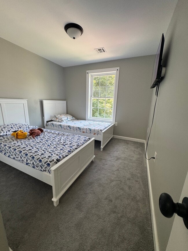 Photo - 72 Wadsworth St Unit 2