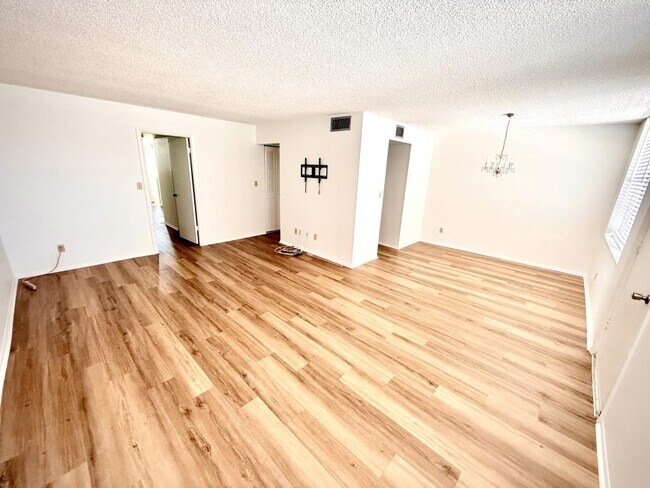 4880 Locust St NE Unit 234