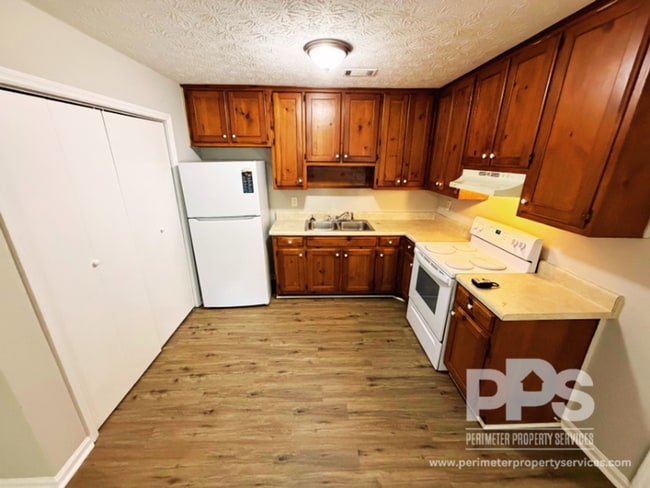 Photo - 7128 Greenway Cove SW