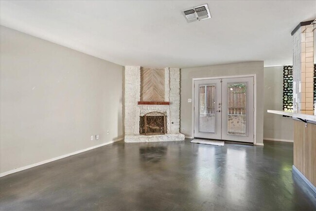 Photo - 5707 West Gate Blvd