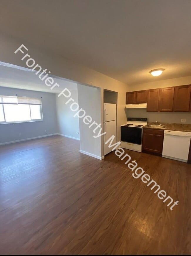 Photo - One bedroom apartment off HAMPTON! Unit 2140 Hampton Ave #210