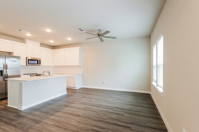 Photo - 446 S Centro Cir