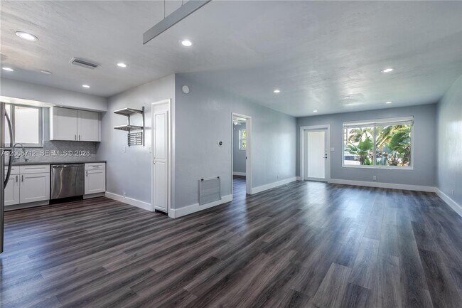 Photo - 326 SE 3rd Terrace