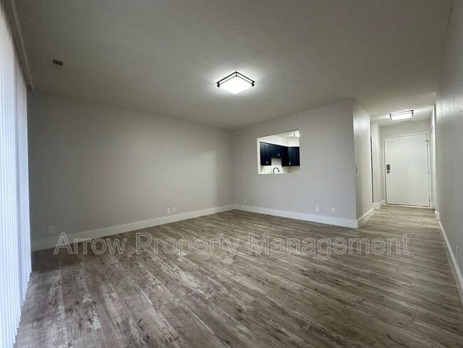 Photo - 515 W Saunders Ave Unit 20