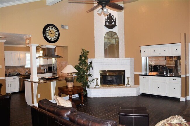 Photo - 12542 Wrenthorpe Dr