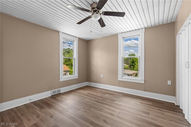 Photo - 118 Spring Ave