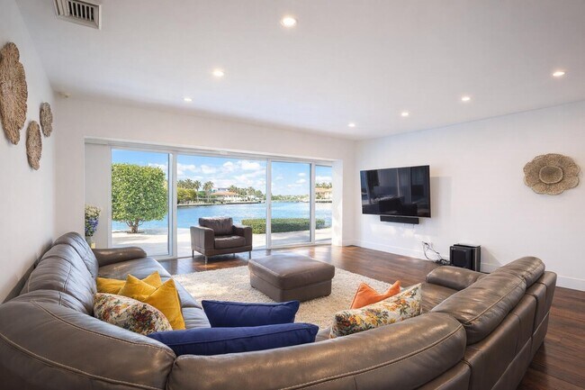 Photo - 3018 NE 26th St